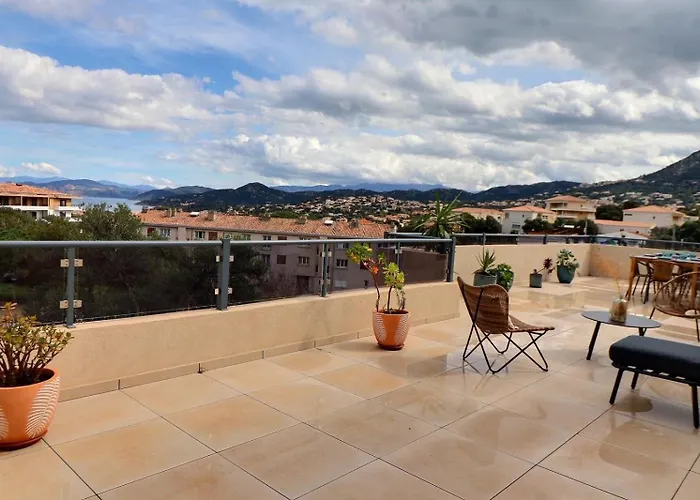 Isula Rossa * LʼÎle-Rousse